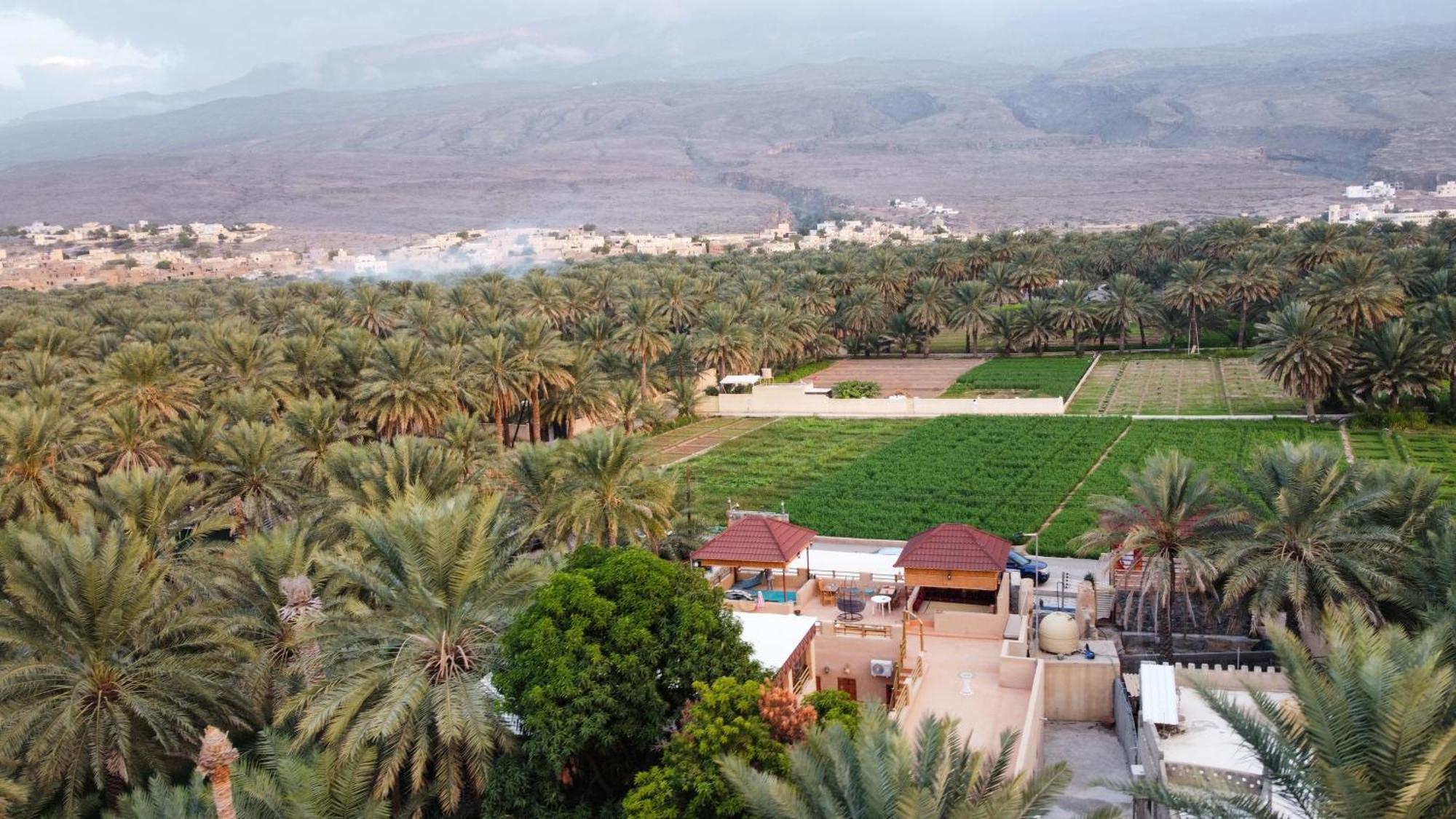 بيت نُزل السلام Bait Salam Inn Эль-Хамра Екстер'єр фото