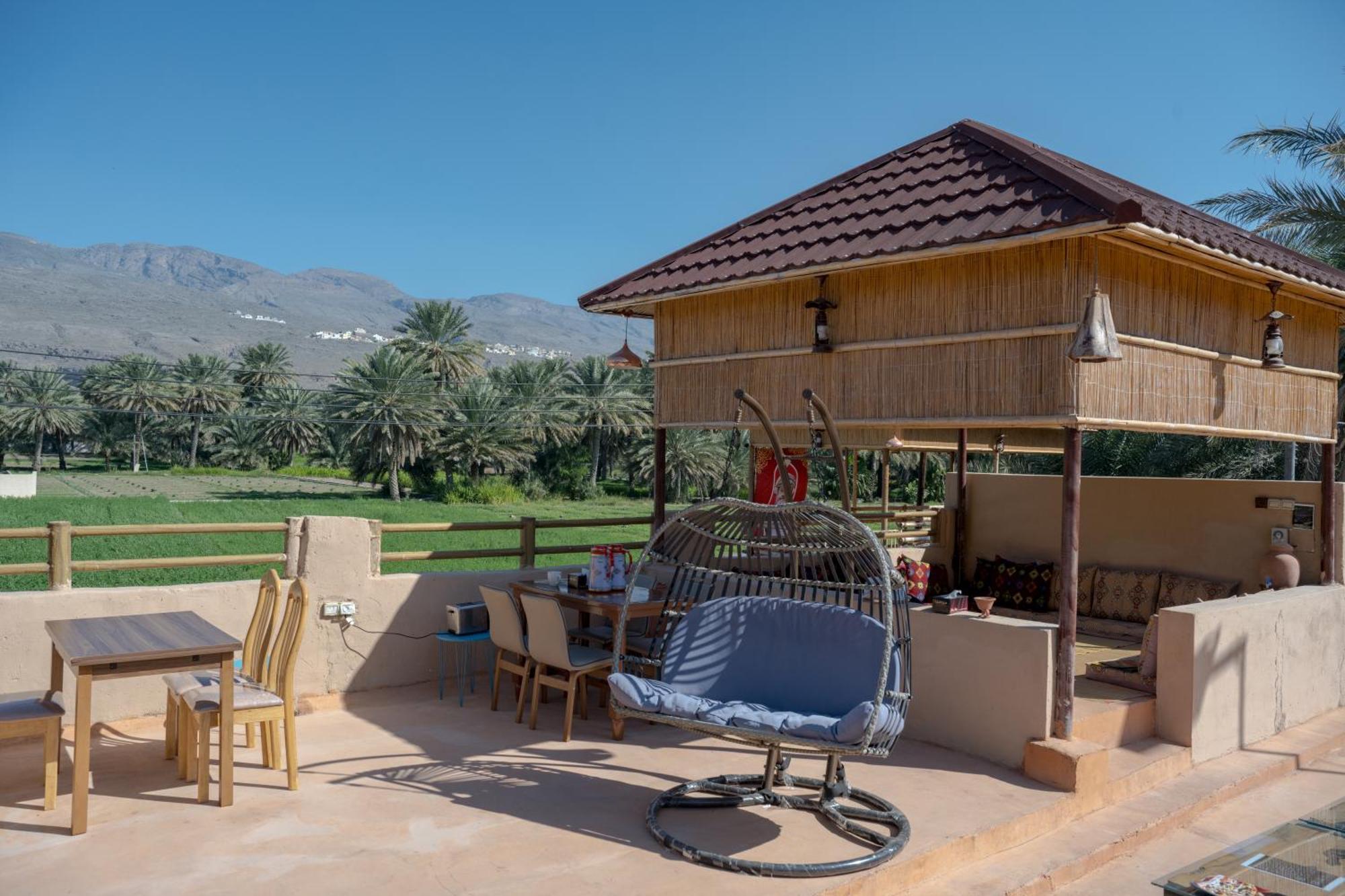 بيت نُزل السلام Bait Salam Inn Эль-Хамра Екстер'єр фото