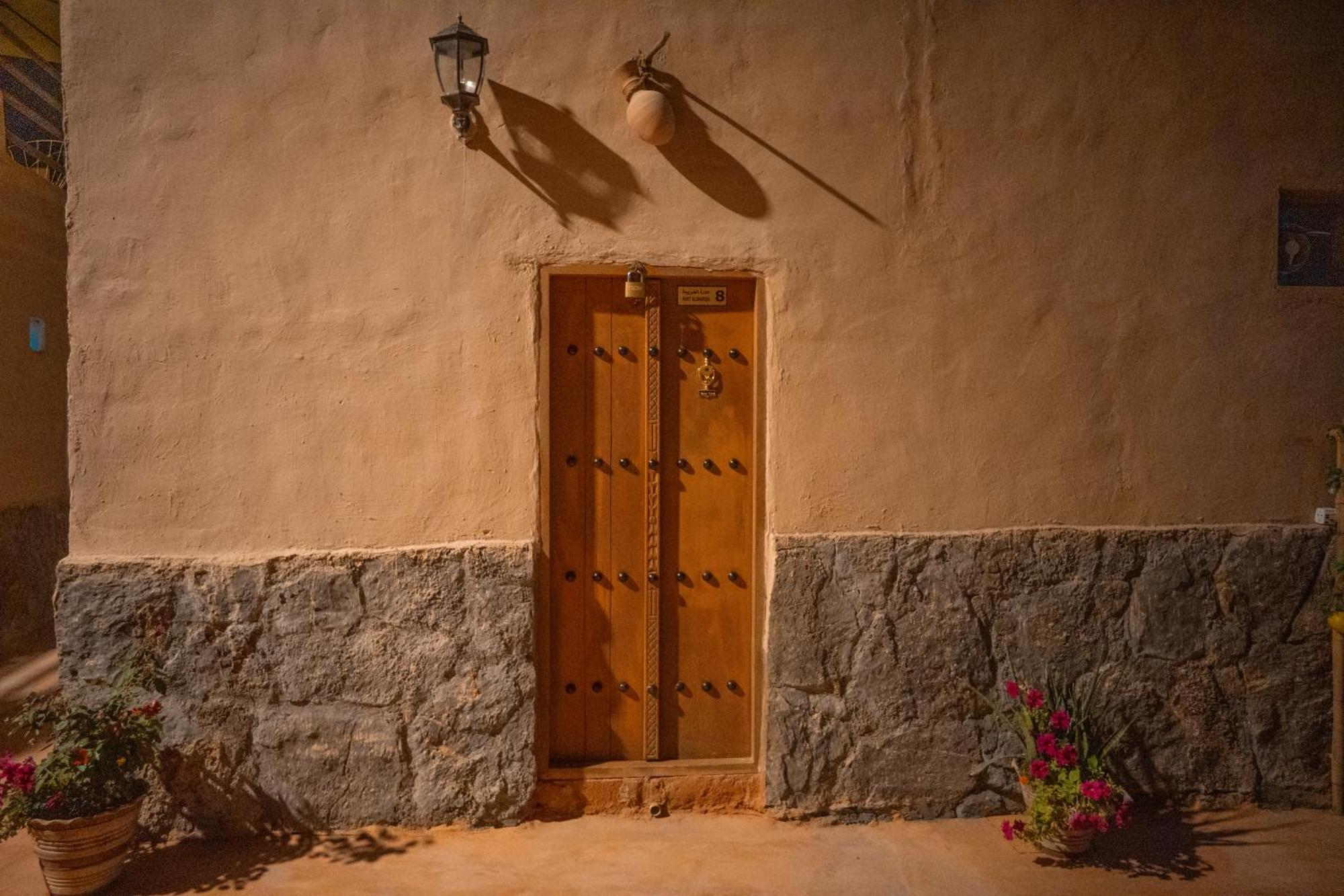 بيت نُزل السلام Bait Salam Inn Эль-Хамра Екстер'єр фото